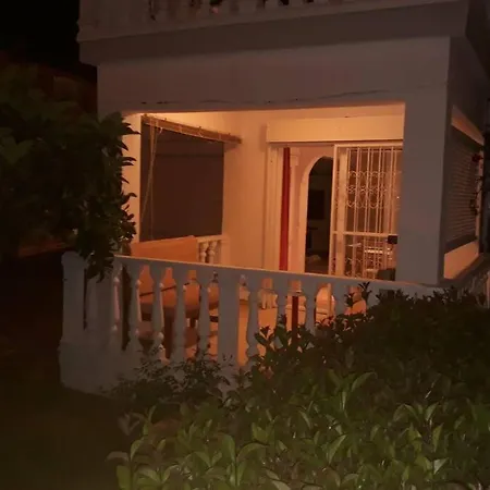 Charming Place In The Center Of Marina Apartmán