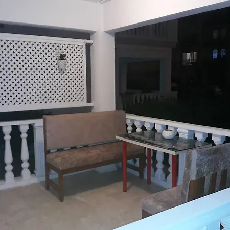 Charming Place In The Center Of Marina Apartmán *